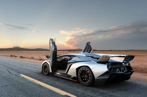  lamborghini veneno hầm hố giữa sa mạc 