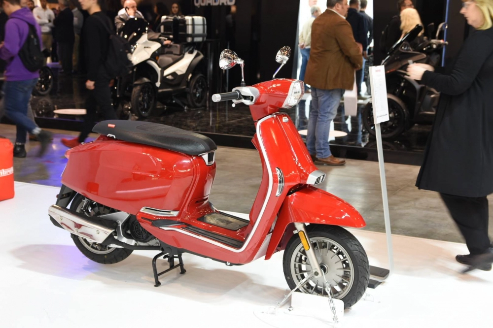 Lambretta v-special 2018 - huyền thoại làng scooter hồi sinh