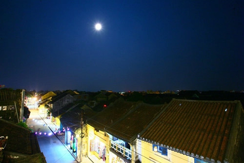 Lãng mạn đêm trăng phố cổ hội an