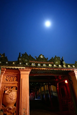Lãng mạn đêm trăng phố cổ hội an