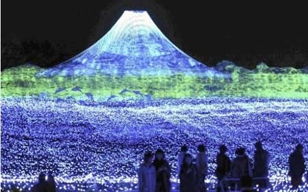 Lễ hội đèn rực rỡ ở nhật bản