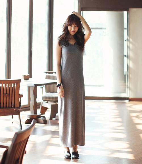 Lý do nên chọn váy dài dạo phố