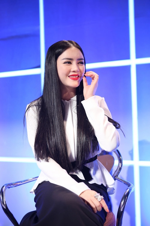 Lỳ nhã kỳ kiêu kỳ thanh lịch lạ thường