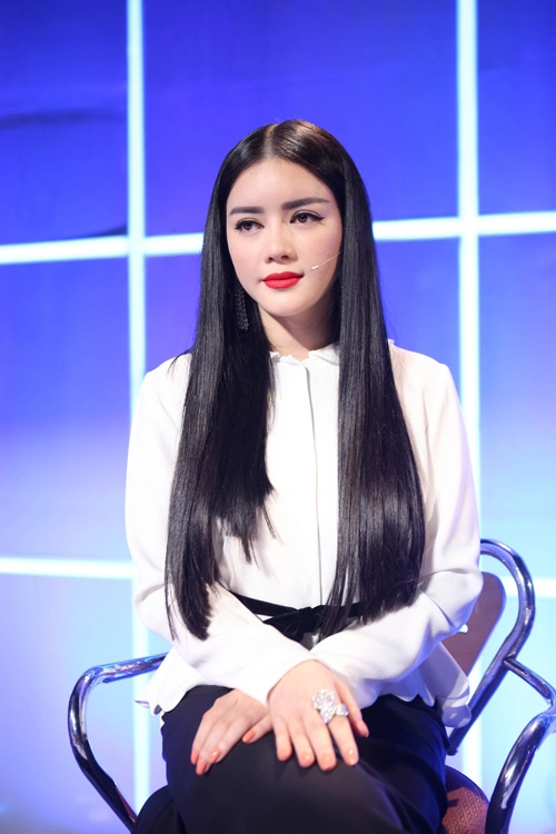 Lỳ nhã kỳ kiêu kỳ thanh lịch lạ thường