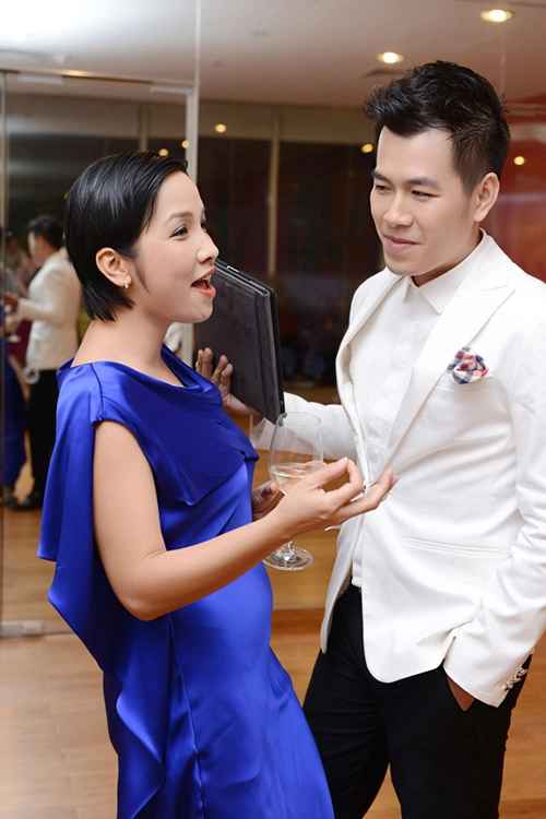 Mặc đẹp như vợ chồng trương ngọc ánh
