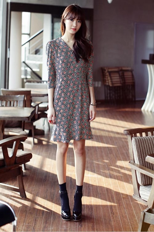 Mặc váy hoa hẹn chàng ngày 83