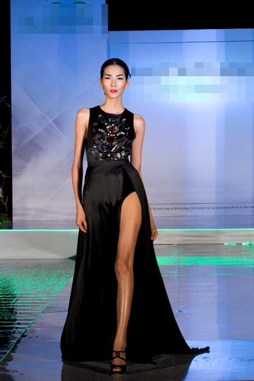 Mai giang đọ chân dài với hoàng thuỳ