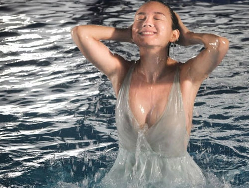 Mai phương thúy jennifer phạm ướt át sexy
