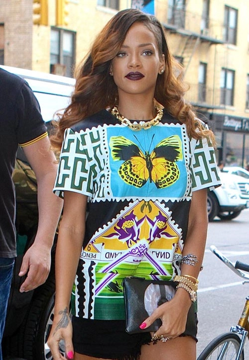 Mãn nhãn ngắm túi xách của rihanna