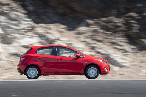  mazda 2 crossover 2014 ra mắt tại nhật bản 