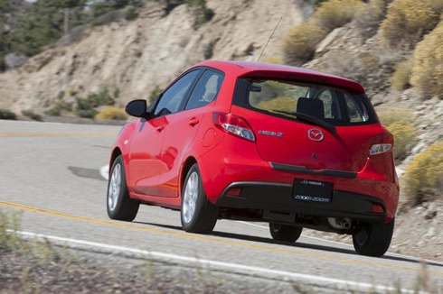  mazda 2 crossover 2014 ra mắt tại nhật bản 