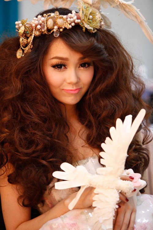 Minh hằng xinh như công chúa