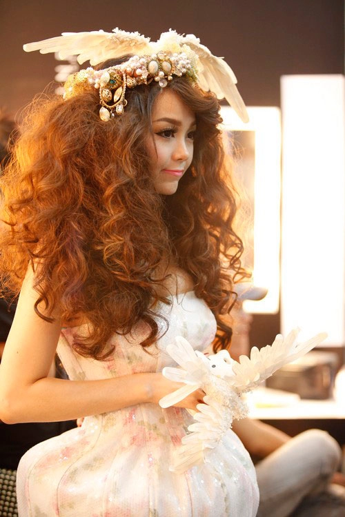 Minh hằng xinh như công chúa