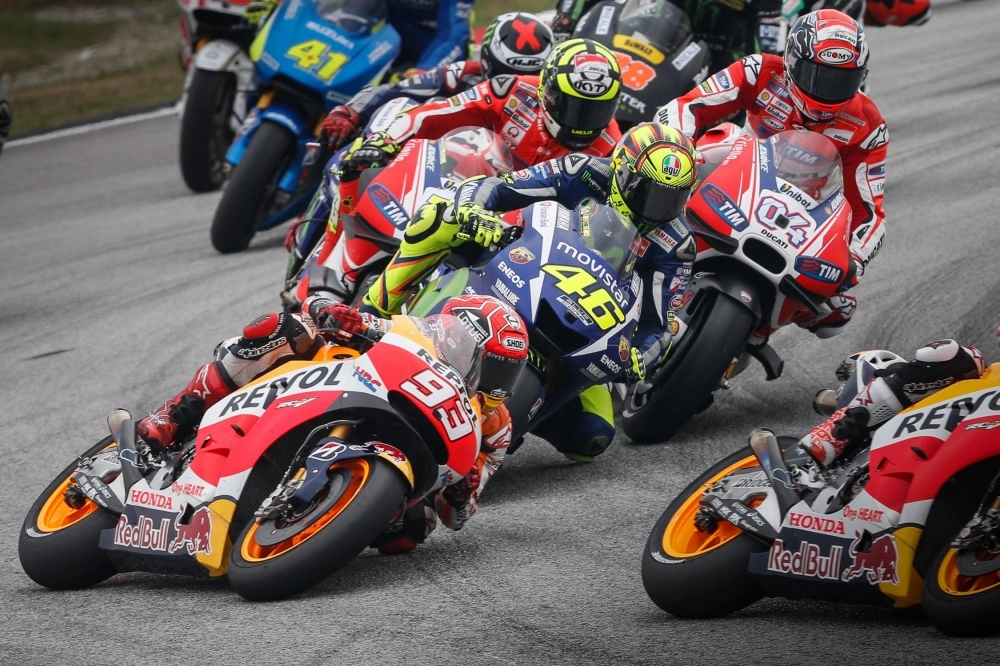 Motogp ở lượt phân hạng tất cả những gì các tay đua cần làm chỉ là phanh trễ