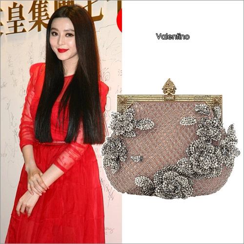 Mỹ nhân á - âu nóng bỏng với sắc đỏ