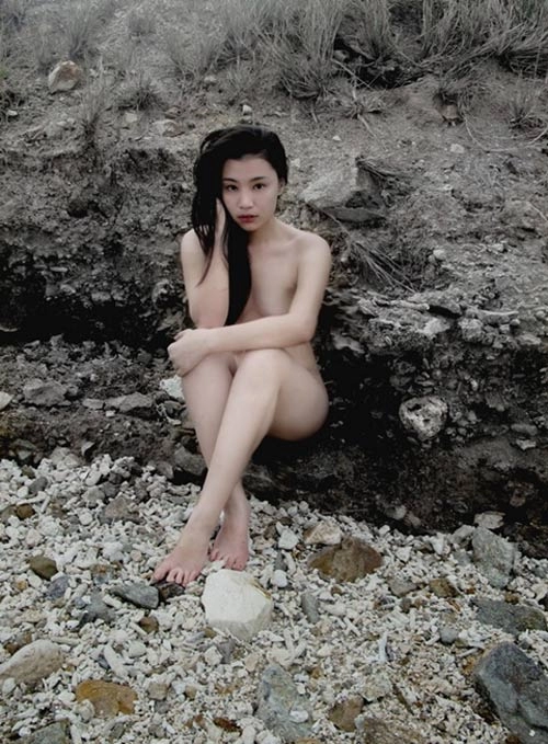 Mỹ nhân việt bóp méo nghệ thuật ảnh nude