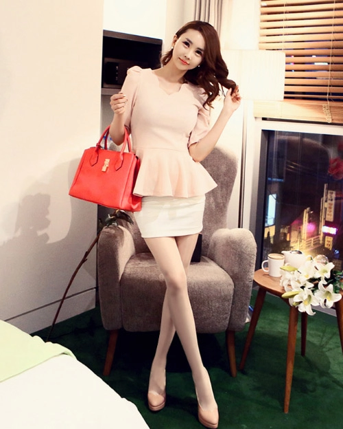 Nàng công sở kiêu kỳ với sơ mi peplum