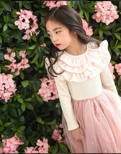 Ngắm các thiên thần đẹp trong veo để may mắn cả năm