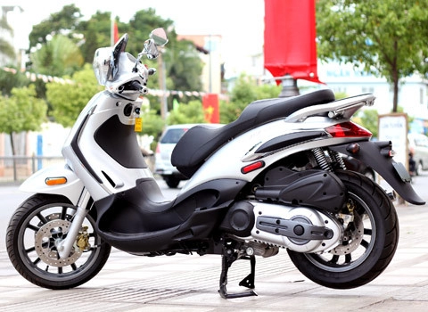  ngắm scooter piaggio bv 500 ở sài gòn 