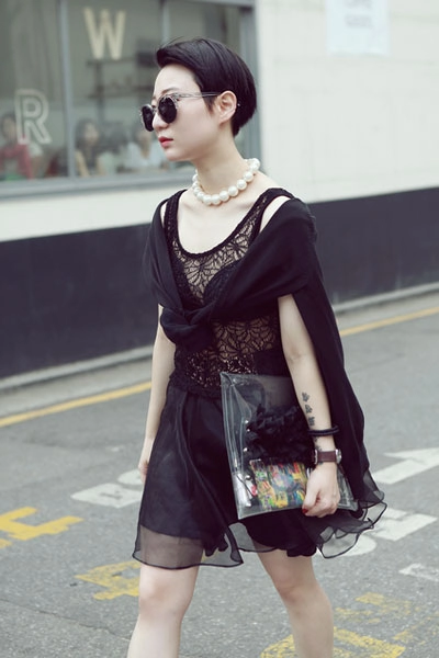 Ngắm tín đồ á những ngày cuối thu