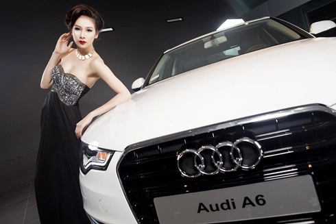  người đẹp kiêu sa bên audi a6 