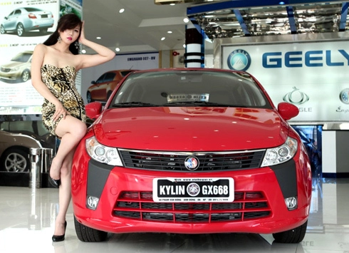  người đẹp việt làm duyên với geely 