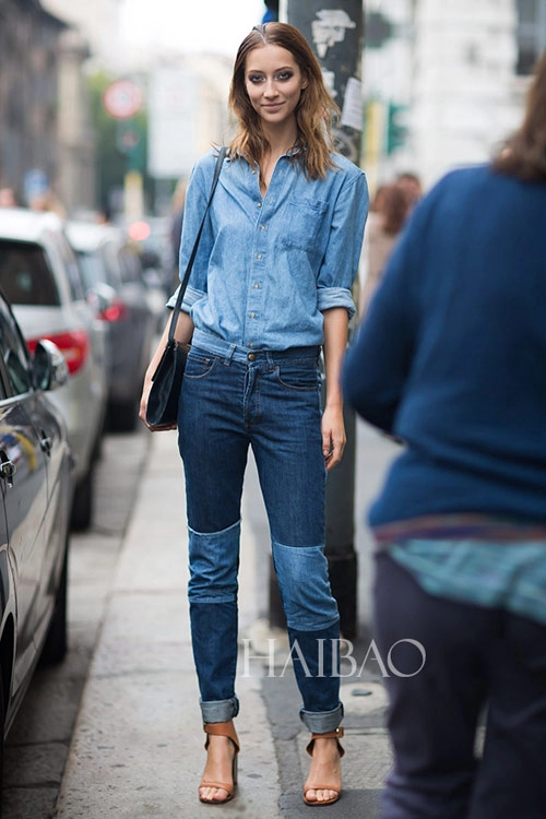 Người mẫu mặc quần jeans ra sao
