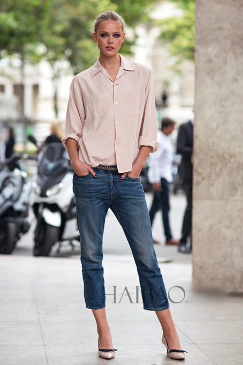 Người mẫu mặc quần jeans ra sao