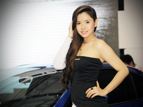  người mẫu triển lãm saigon autotech 2012 