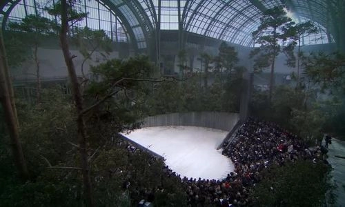  những sàn diễn gây kinh ngạc của chanel trong bảo tàng grand palais 