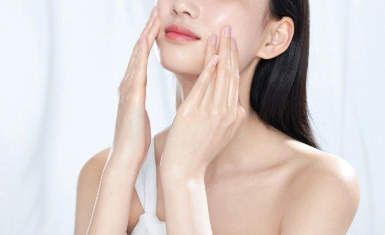 Những thói quen tai hại của phụ nữ gây sụt giảm collagen làn da lão hóa phi mã