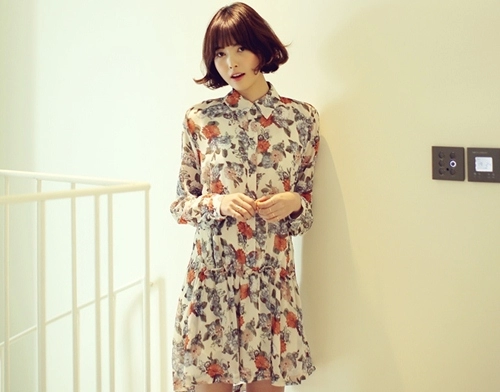 Nữ công sở rạng ngời hơn với váy hoa