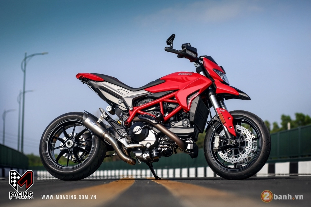 Ông hoàng đường phố ducati hypermotard 939 đẹp rạng ngời của dân chơi việt