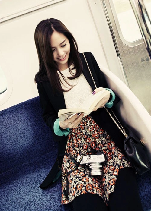 Phối blazer khéo như nữ công sở hiện đại