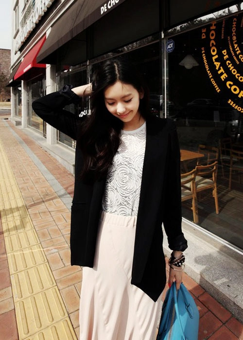 Phối blazer khéo như nữ công sở hiện đại
