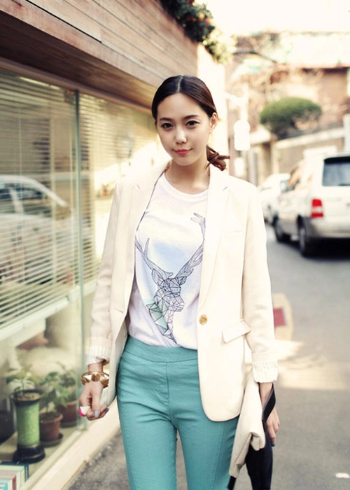 Phối blazer khéo như nữ công sở hiện đại