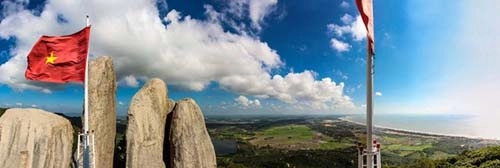 Phượt xe máy cắm trại ngay bãi biển tuyệt vời cách sài gòn tầm 90 km