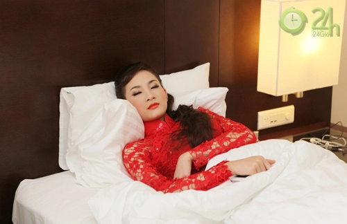 Phút riêng tư của thí sinh hoa hậu