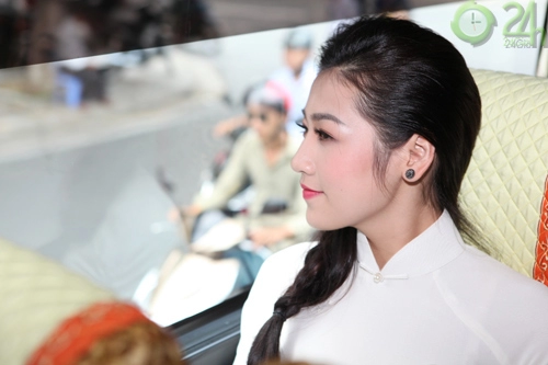 Phút riêng tư của thí sinh hoa hậu