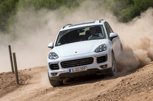  porsche cayenne 2015 - khi nhà giàu leo núi 