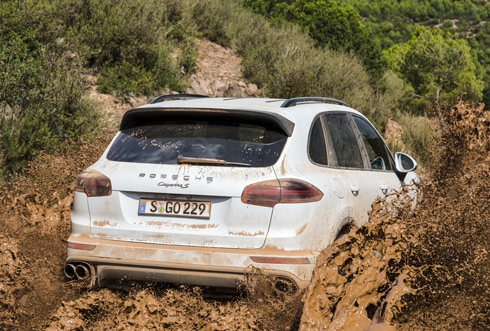  porsche cayenne 2015 - khi nhà giàu leo núi 