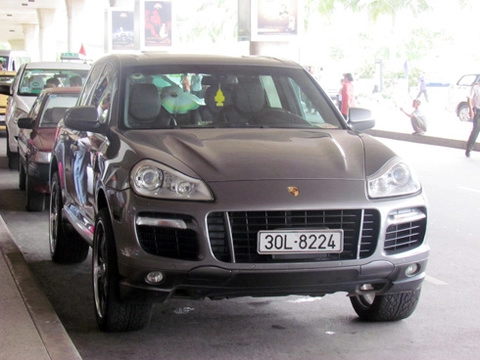  porsche cayenne turbo vành độ ở sài gòn 