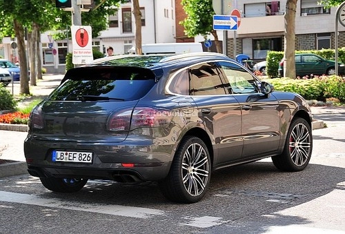  porsche macan xuất hiện đầy đủ 