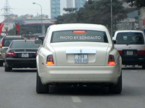  rolls-royce phantom biển đẹp tại hà nội 