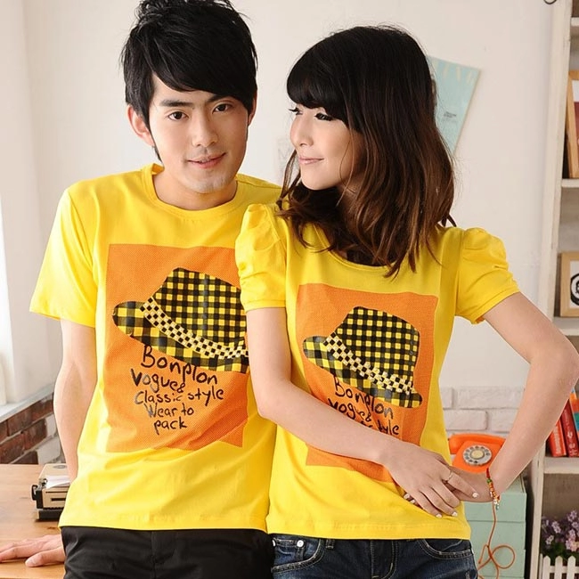 Rộn ràng vào thu với quần áo tình nhân