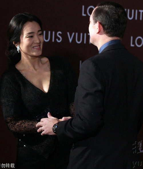 Sao hàn mặc giống angela phương trinh