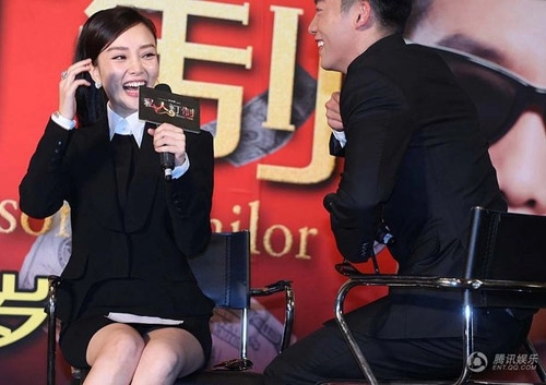 Sao hàn mặc giống angela phương trinh