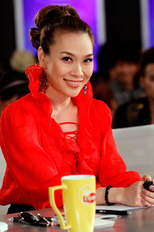 Sao và cuộc đấu thời trang trên ghế nóng