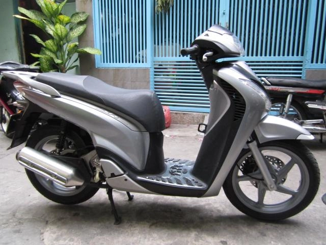 Sh150i nhập ý xám bạc đk lần đầu 15122009 số đầu 102