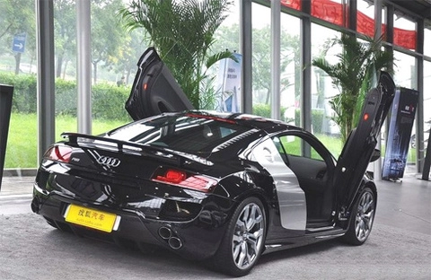  siêu xe audi r8 cửa kiểu lamborghini 